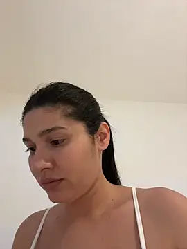 IrisBlues live cam on StripChat