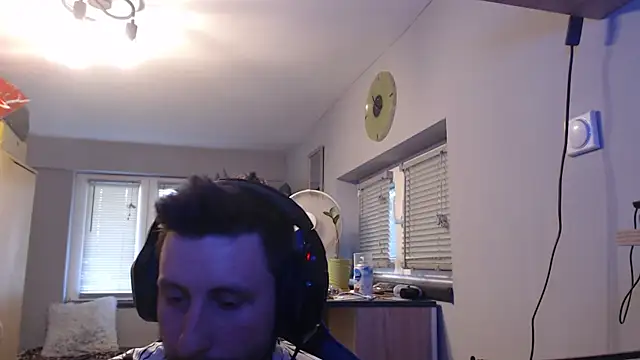 MikeyLevinePH webcam
