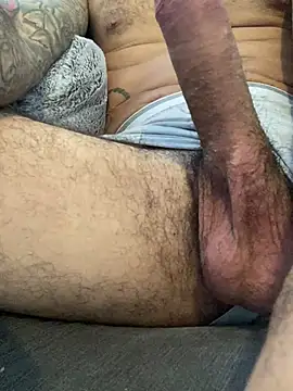 inches_by_L webcam
