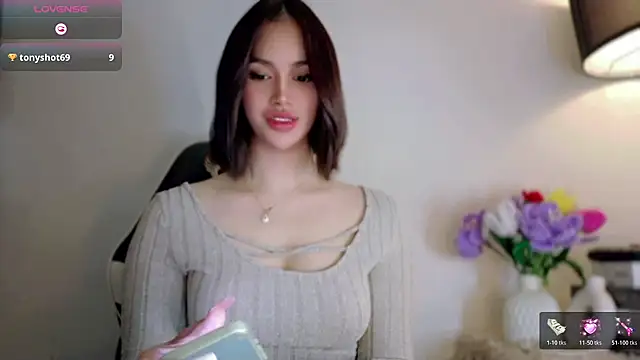Anna_HollyDoll webcam