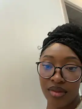 YallianaBrooks webcam