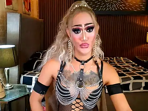HorseCockDivine webcam