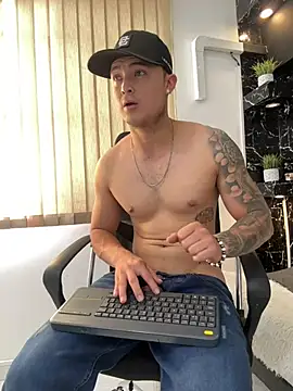 Alexander_ferre webcam