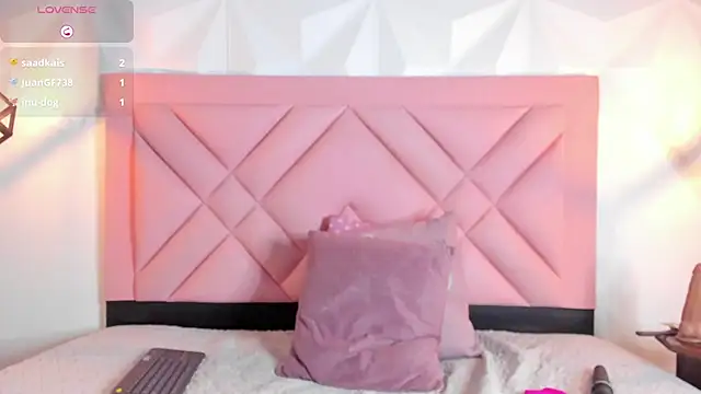 Caroline_daring webcam