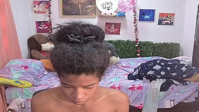 thianahorny webcam