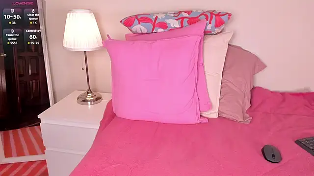 cuttie_blondie webcam