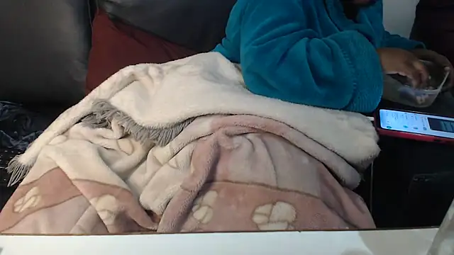BustyNina41 webcam