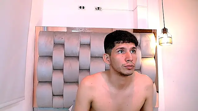 Lucas_Dream webcam