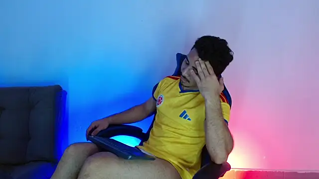 caius_bigcock1 webcam