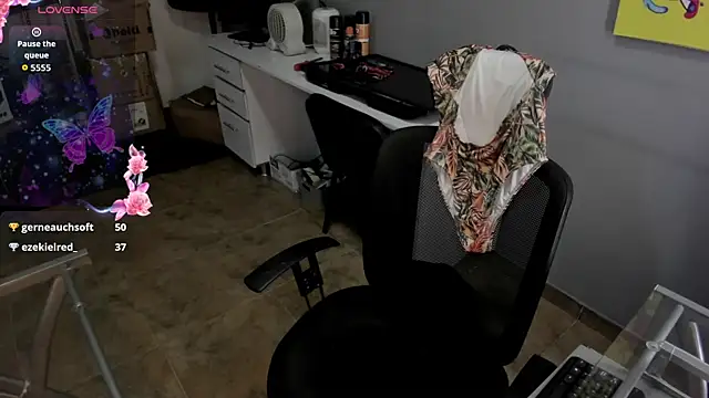 Alicia-thompson webcam