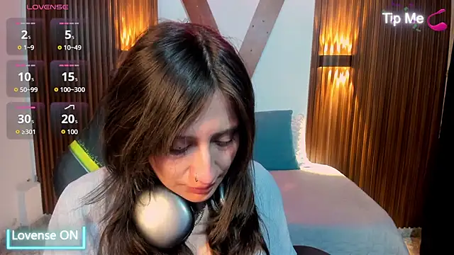nina_daft webcam