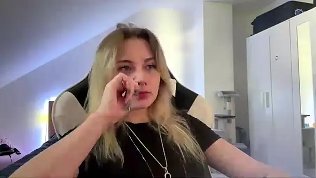 tutsiecutie webcam