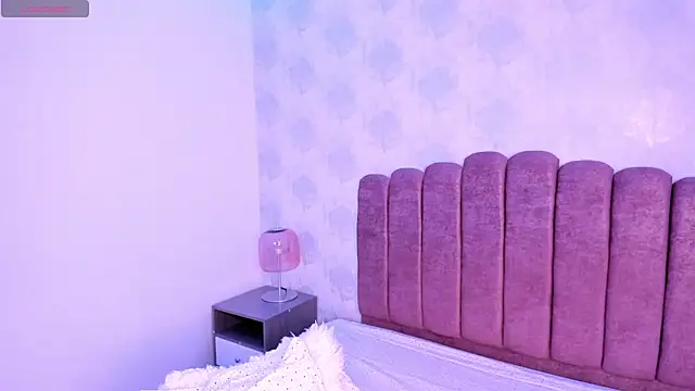 Kimmie_Bloomie webcam