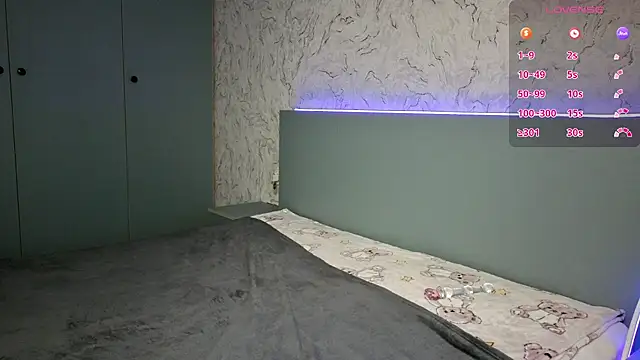 ElsaSunday webcam