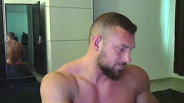 muscularkevin webcam