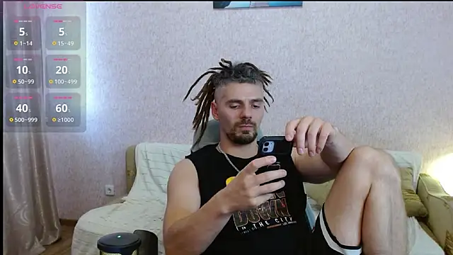 Aestheticguy101 webcam