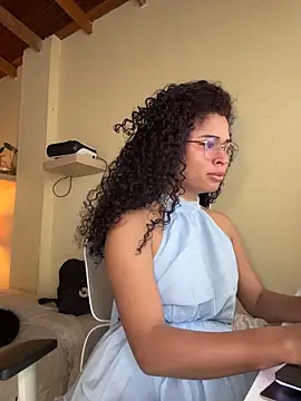 GabriSaenz webcam
