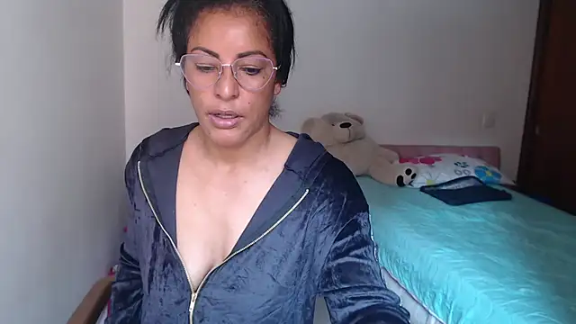 kateleyagrey webcam