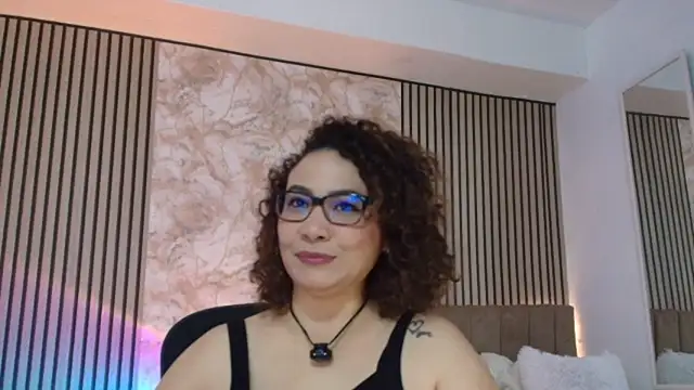 JuliRamirez webcam