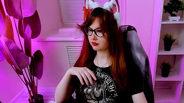 CarolGiggly webcam
