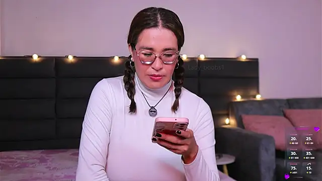 kathieandpovcock1 webcam