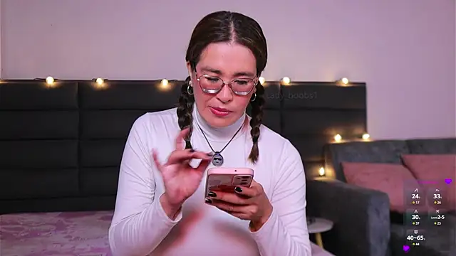 kathieandpovcock1 webcam