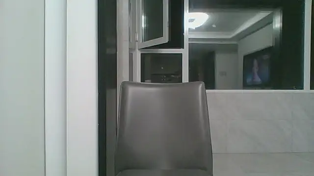 nole_china7 (Ask my age) - talk / fun / cum