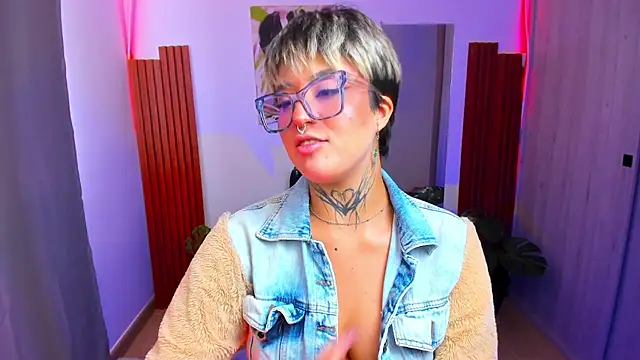 Rebeka-baker webcam