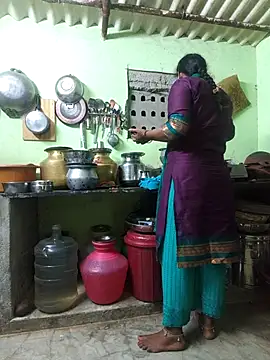 Tamilselviroja- webcam