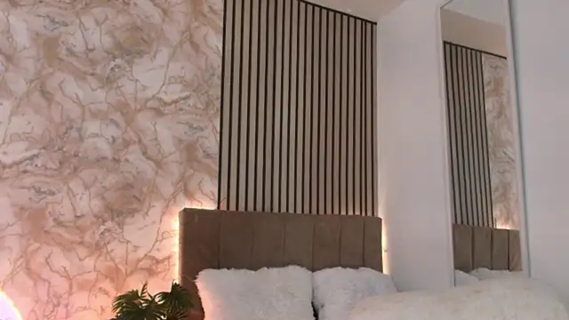 JuliRamirez webcam
