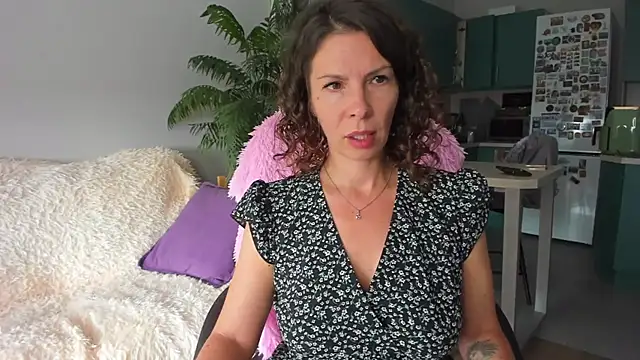 ChristinaGlory webcam