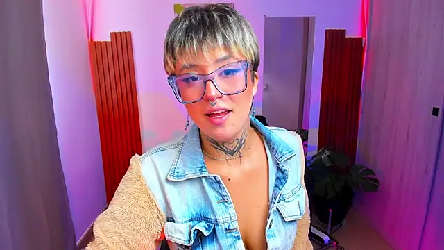 Rebeka-baker webcam