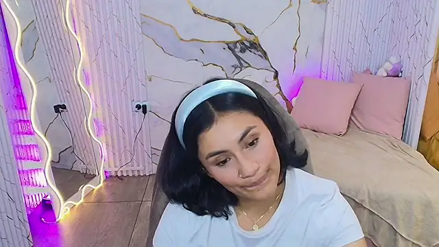 PEACHY_TAY webcam