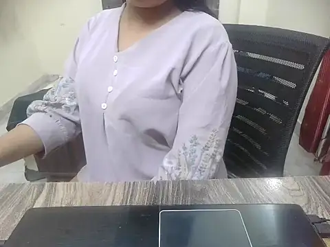 Bold-Divya1 webcam