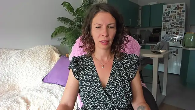 ChristinaGlory webcam