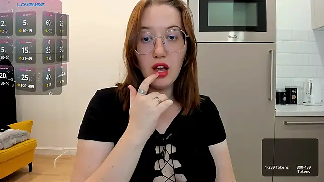 Charmy_Gracy webcam