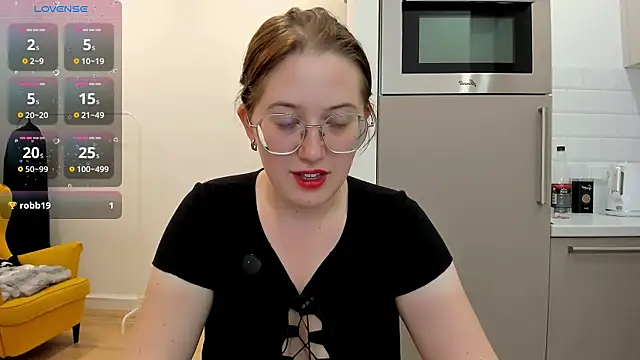 Charmy_Gracy webcam