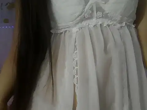 Lov3lily webcam