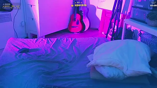 CeriseLapine webcam