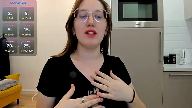 Charmy_Gracy webcam