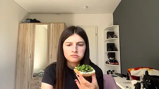 SpanishRooter webcam