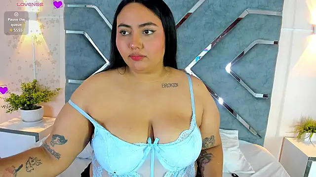 LucciaPorter webcam