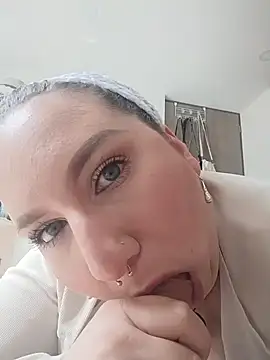Ximenna_Cruz webcam