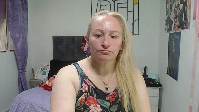 emperabigbootybigass webcam