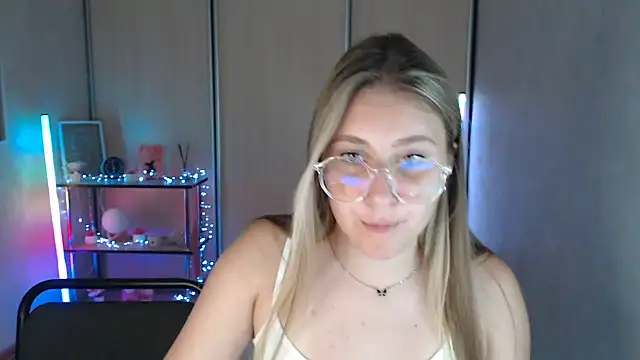 Milka_kamila webcam