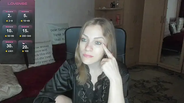 Tiffany_Bates webcam