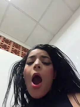 ArieliciousXXX webcam