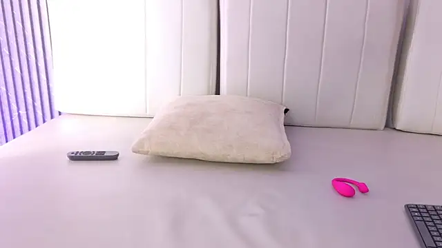 Emmy_And_Luna webcam