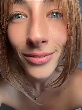 SugarLily24 webcam