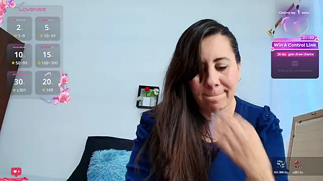 Sophie_Tyler webcam